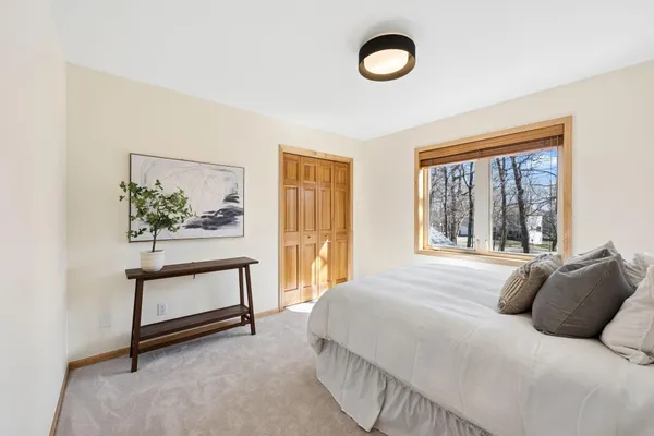 $750,000 | 8941 Vandegriff Way, Maple Grove, MN 55311