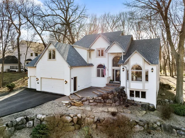 $750,000 | 8941 Vandegriff Way, Maple Grove, MN 55311