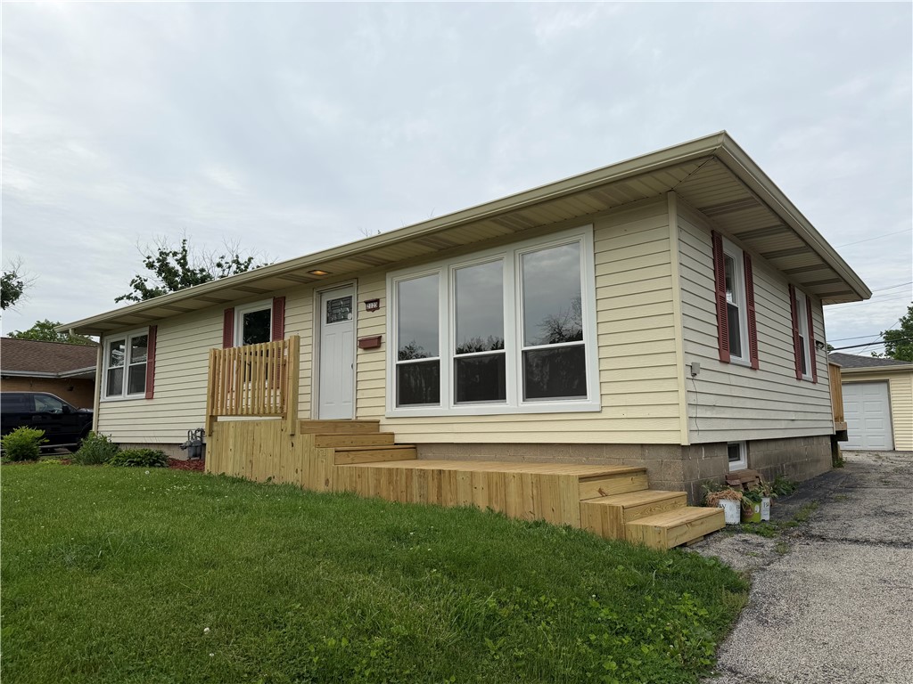2125 Clearmont Avenue Decatur, IL 62526 - Photo 2 of 22