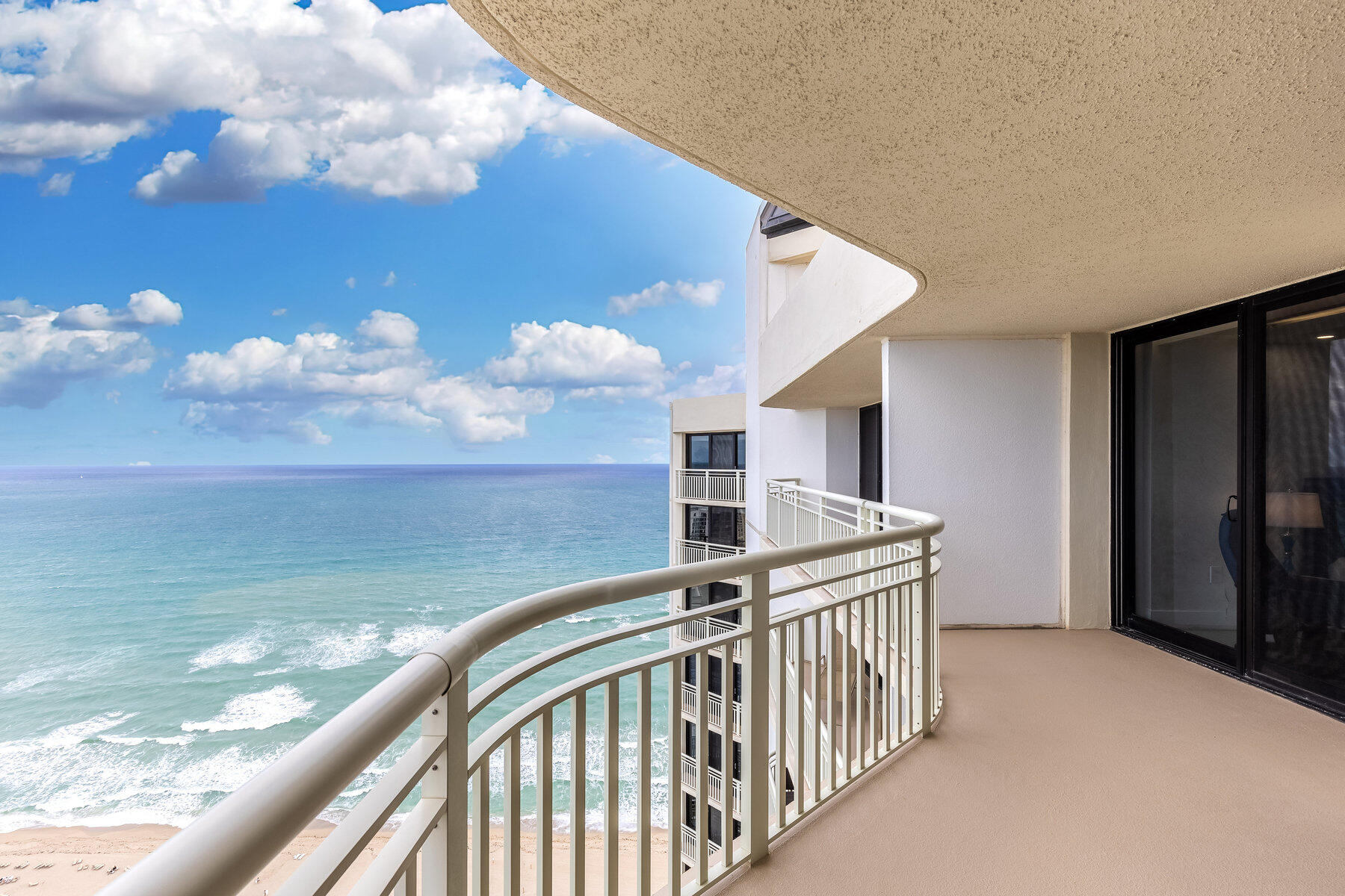 3000 North Ocean Drive, Unit PHA Singer Island, FL 33404 - Photo 23 of 40 021_021_167