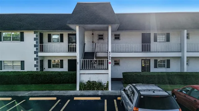 $64,900 | 4705 5th Street West, Unit 302, Bradenton, FL 34207