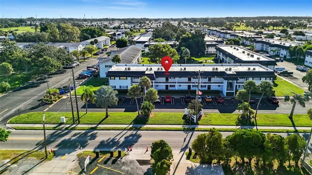 $64,900 | 4705 5th Street West, Unit 302, Bradenton, FL 34207