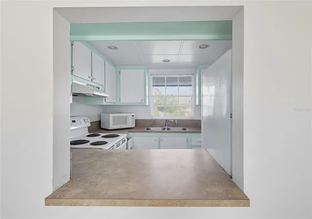 $64,900 | 4705 5th Street West, Unit 302, Bradenton, FL 34207