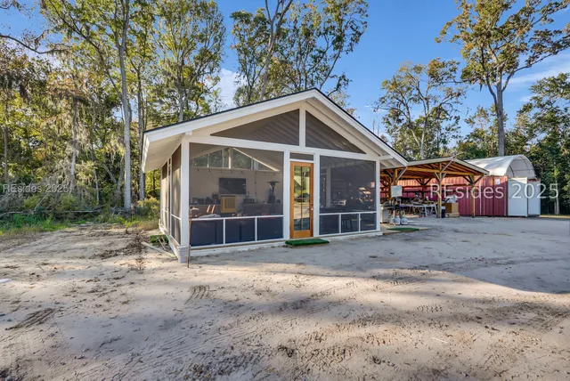 $490,000 | 258 Broad Wood Estates Road, Ridgeland, SC 29936