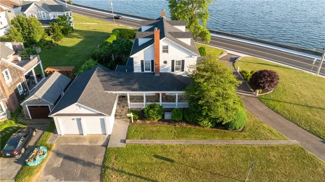 $1,299,000 | 1874 Main Road, Tiverton, RI 02878
