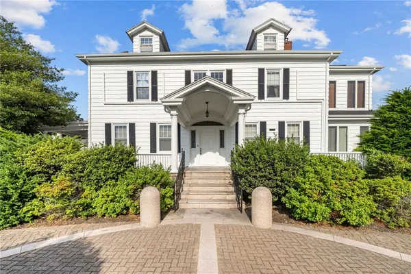 $1,299,000 | 1874 Main Road, Tiverton, RI 02878