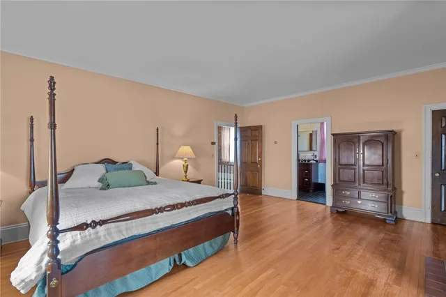 $1,299,000 | 1874 Main Road, Tiverton, RI 02878