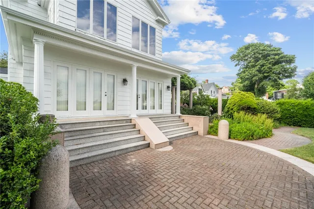 $1,299,000 | 1874 Main Road, Tiverton, RI 02878
