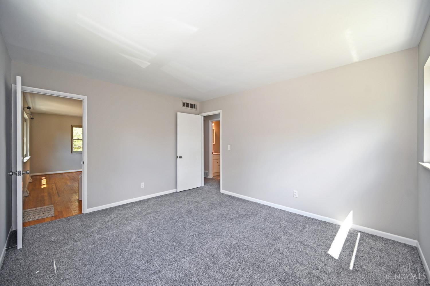 1301 Voll Road Cincinnati, OH 45230 - Photo 22 of 54 Gallery Image 22
