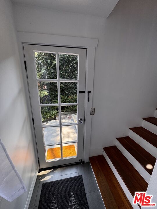 2449 Riverside Place Los Angeles, CA 90039 - Photo 30 of 42