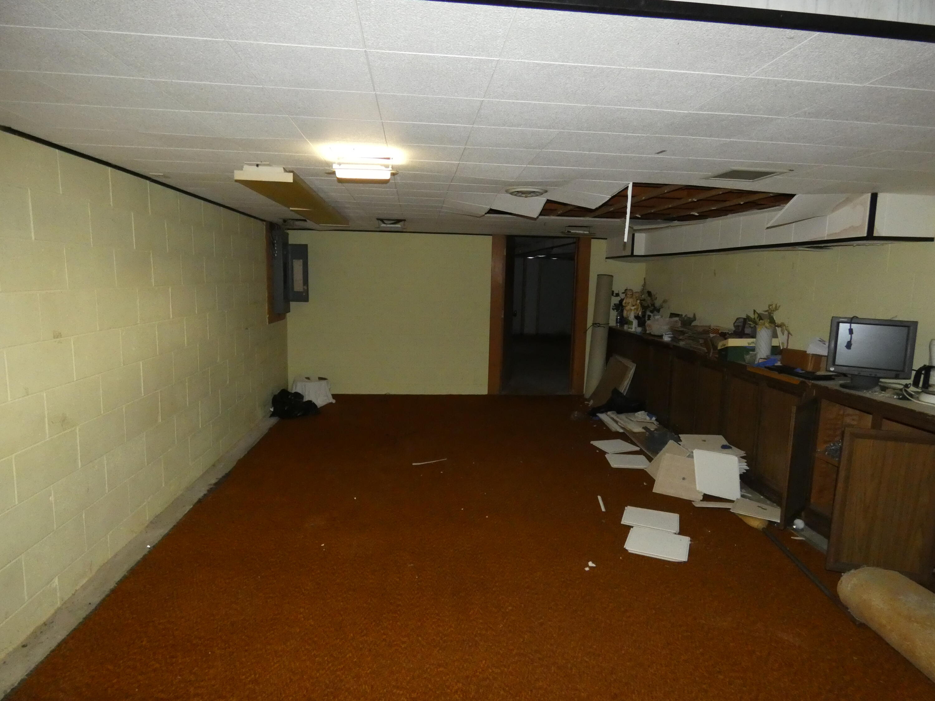 301 Fisk Road Benton Harbor, MI 49022 - Photo 31 of 42 P1010836