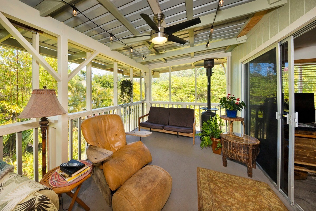 15-1565 Beach Road Keaau, HI 96749 - Photo 23 of 27 a outdoor living space with furniture