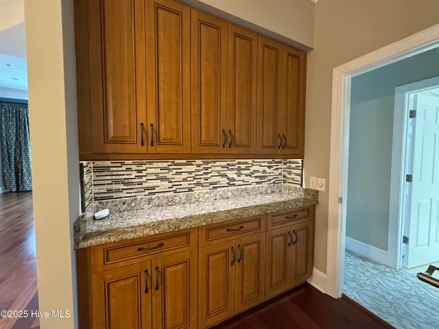 $3,500 | 124 Walnut Street, Unit 602, Wilmington, NC 28401