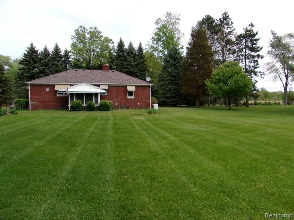 6531 Swartout Road Algonac, MI 48001 - Photo 25 of 31 100_0755.jpg