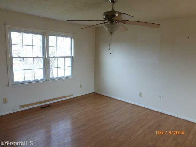 440 Barnes Road Winston-Salem, NC 27107 - Photo 3 of 12 Living Room.