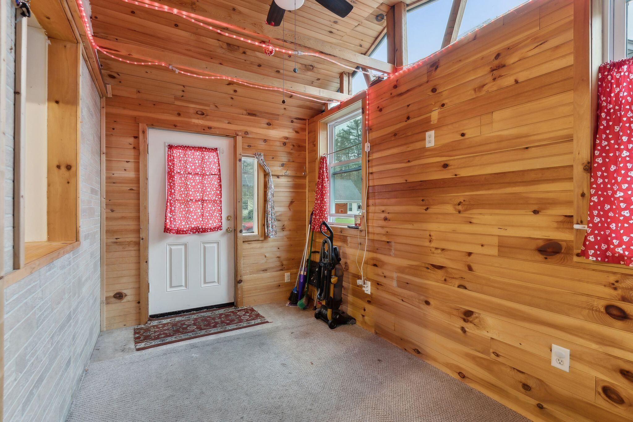 15 Castine Avenue Portland, ME 04103 - Photo 3 of 26 11_DSC07593