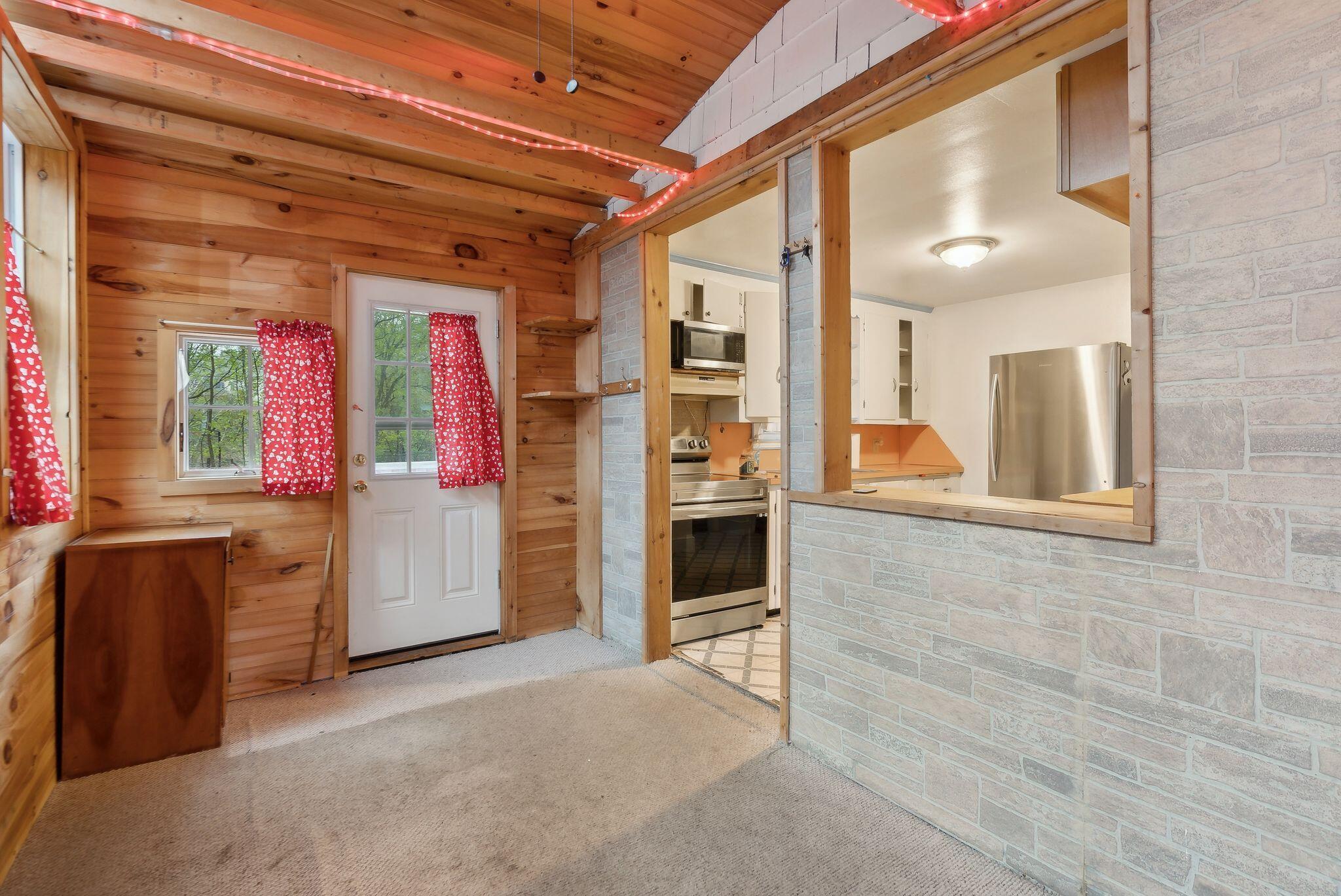 15 Castine Avenue Portland, ME 04103 - Photo 4 of 26 10_DSC07588