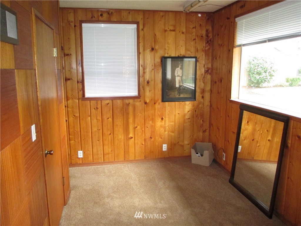 8616 196th Street Southwest Edmonds, WA 98026 - Photo 13 of 15 Gallery Image 13