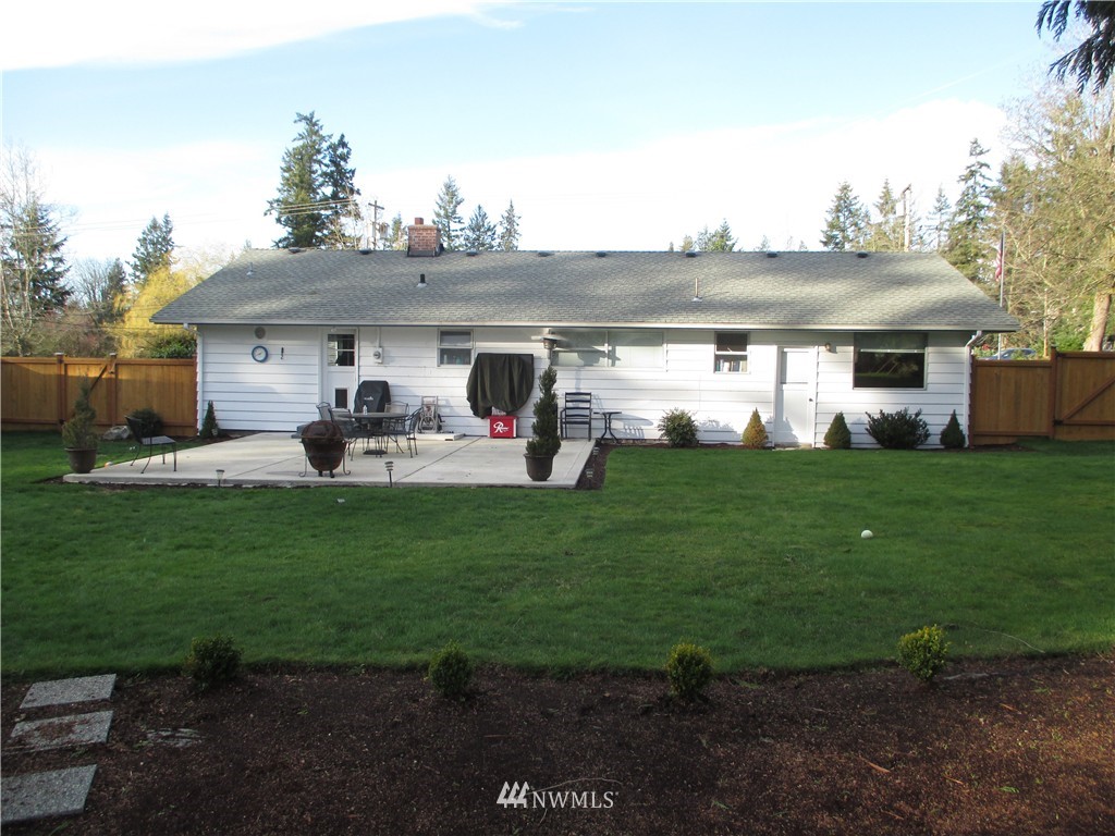 8616 196th Street Southwest Edmonds, WA 98026 - Photo 14 of 15 Gallery Image 14