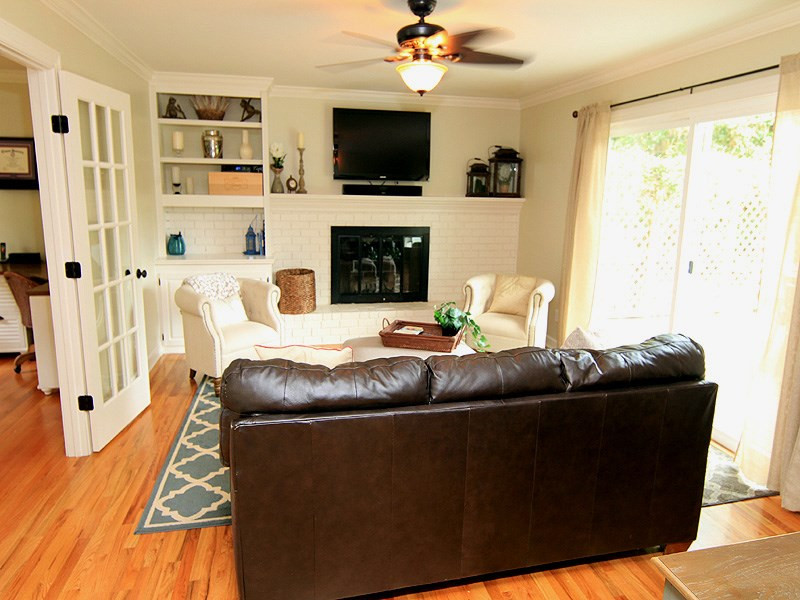 5016 Stonehill Drive Raleigh, NC 27609 - Photo 11 of 22 Photo 11