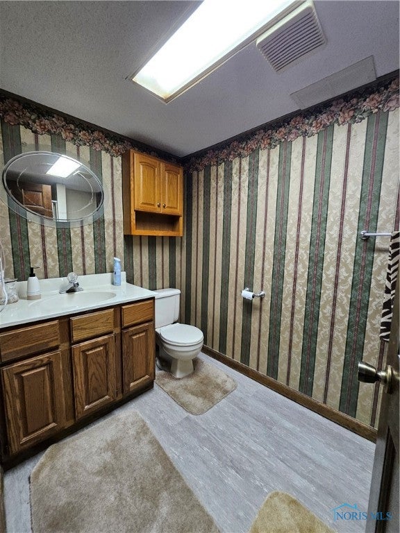 110 Harbor Point Road Rossford, OH 43460 - Photo 26 of 33 Full Bath #3