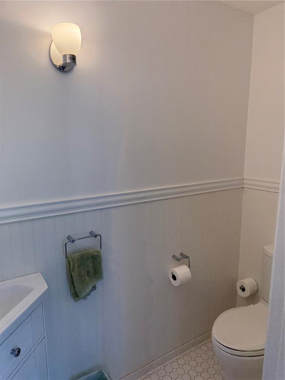 7390 South Mc Alpin Road McAlpin, FL 32062 - Photo 15 of 53 a bathroom with a shower