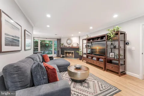 $799,000 | 10400 Crestmoor Drive, Silver Spring, MD 20901