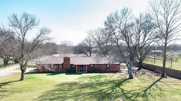 $429,000 | 551 County Road 3390, Paradise, TX 76073