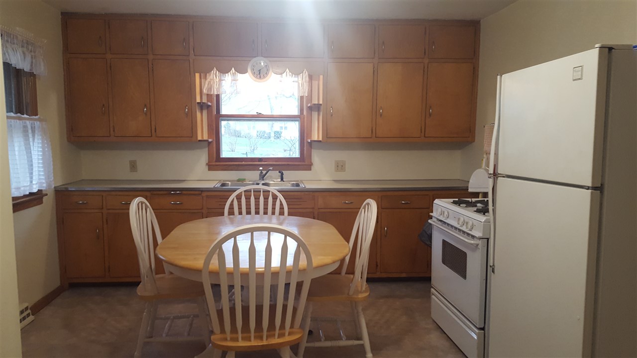 603 Jefferson Street Holland, IN 47541 - Photo 5 of 29