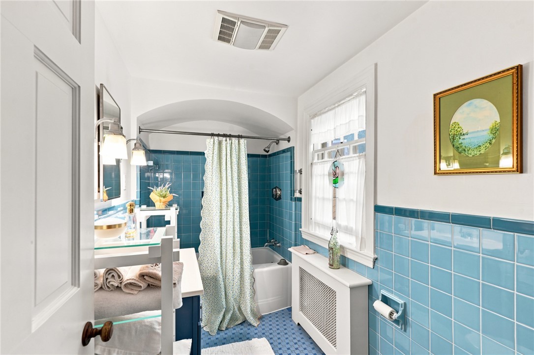 142 Ferry Road Bristol, RI 02809 - Photo 31 of 45 Gallery Image 31