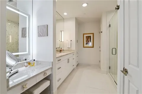 $1,999,500 | 600 Port Of New Orleans Place, Unit 5G, New Orleans, LA 70130