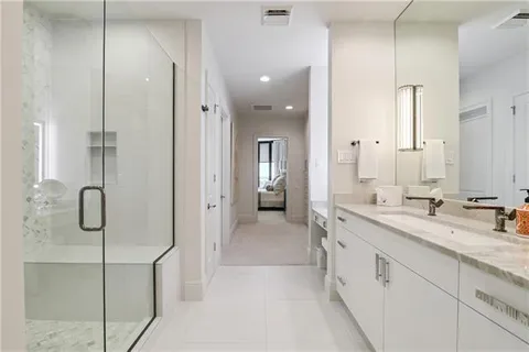 $1,999,500 | 600 Port Of New Orleans Place, Unit 5G, New Orleans, LA 70130
