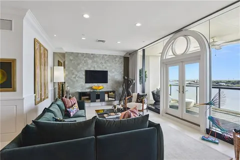 $1,999,500 | 600 Port Of New Orleans Place, Unit 5G, New Orleans, LA 70130