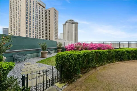 $1,999,500 | 600 Port Of New Orleans Place, Unit 5G, New Orleans, LA 70130