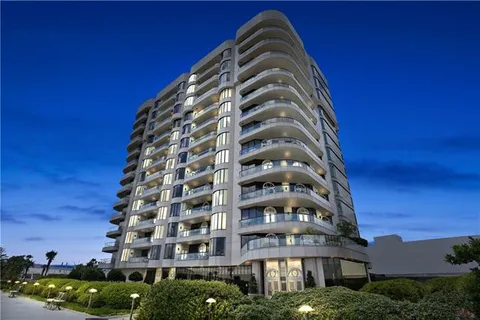 $1,999,500 | 600 Port Of New Orleans Place, Unit 5G, New Orleans, LA 70130