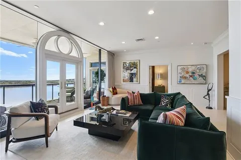 $1,999,500 | 600 Port Of New Orleans Place, Unit 5G, New Orleans, LA 70130