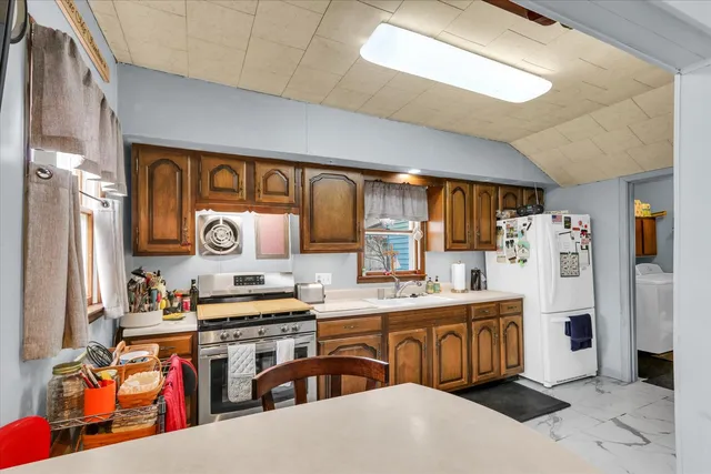 $167,500 | 202 East Sherman Street, St. Joseph, IL 61873