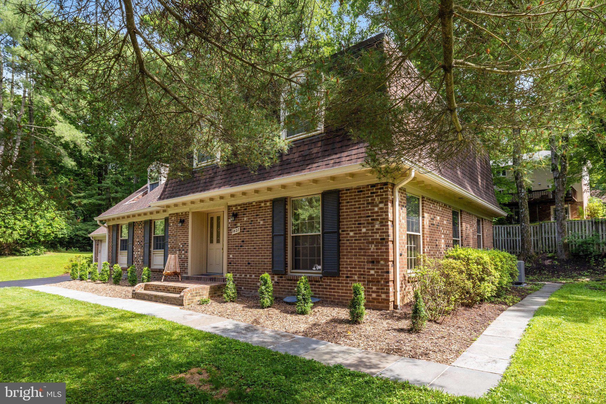 1427 Laurel Hill Road Vienna, VA 22182 - Photo 2 of 57 Charming brick home in serene setting.