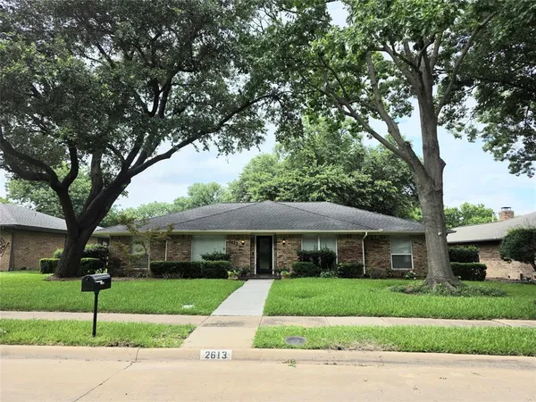 $415,000 | 2613 Live Oak Lane, Plano, TX 75075