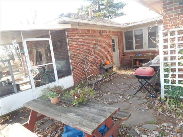 8330 Douglas Road Temperance, MI 48182 - Photo 11 of 11 Back Patio