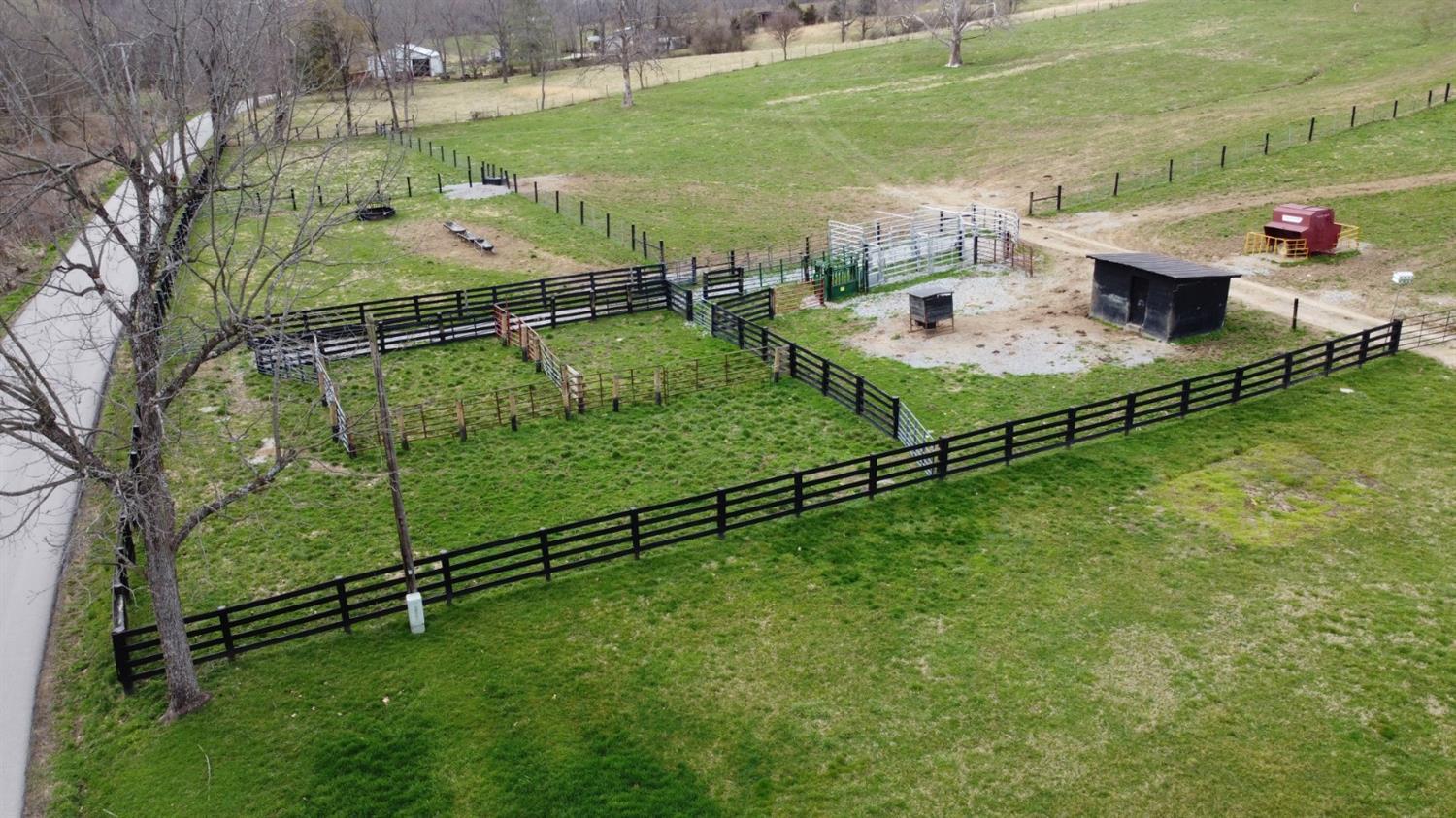 4341 Donaldson Road Mount Sterling, KY 40353 - Photo 4 of 29 c14d7cc2-e919-4391-8181-3eed4cbc4537