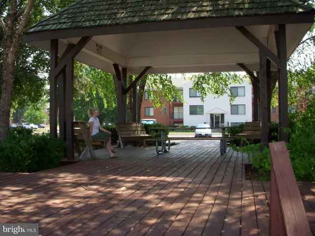 $1,450 | 125 H Clubhouse Drive Southwest, Unit 5, Leesburg, VA 20175