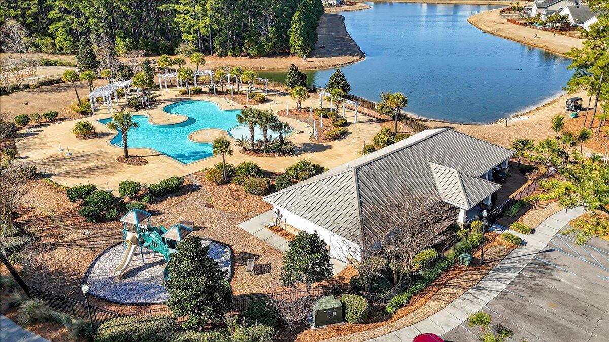 274 Overcup Loop Summerville, SC 29486 - Photo 39 of 47 42-Maddie Breggia - DJI_20260212135549_0
