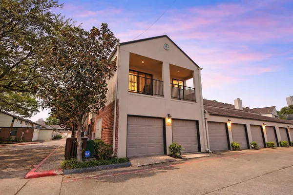 $2,300 | 2440 Bering Drive, Houston, TX 77057