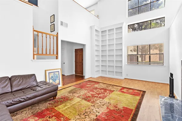 $2,300 | 2440 Bering Drive, Houston, TX 77057