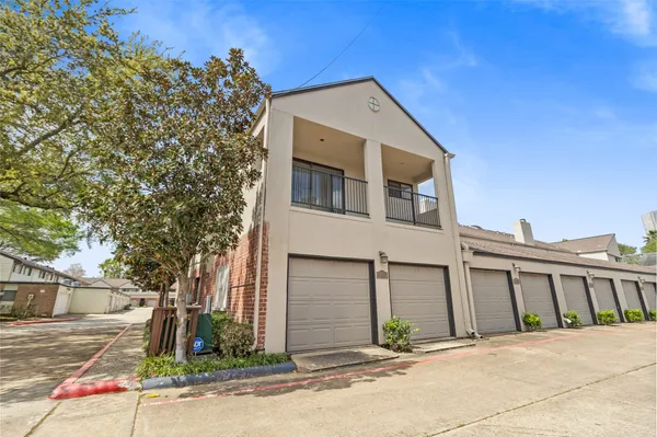 $2,300 | 2440 Bering Drive, Houston, TX 77057
