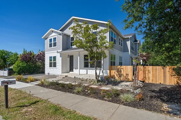 $1,445,000 | 109 Paul Wittke Drive, Healdsburg, CA 95448