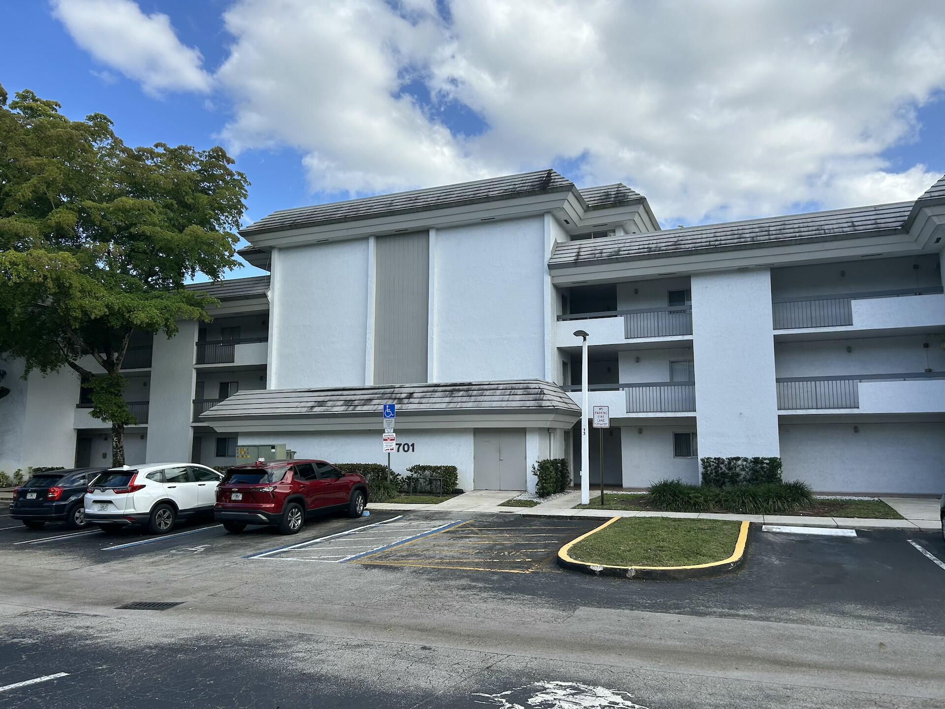 701 North Pine Island Road, Unit 304 Plantation, FL 33324 - Photo 66 of 77 IMG_2180