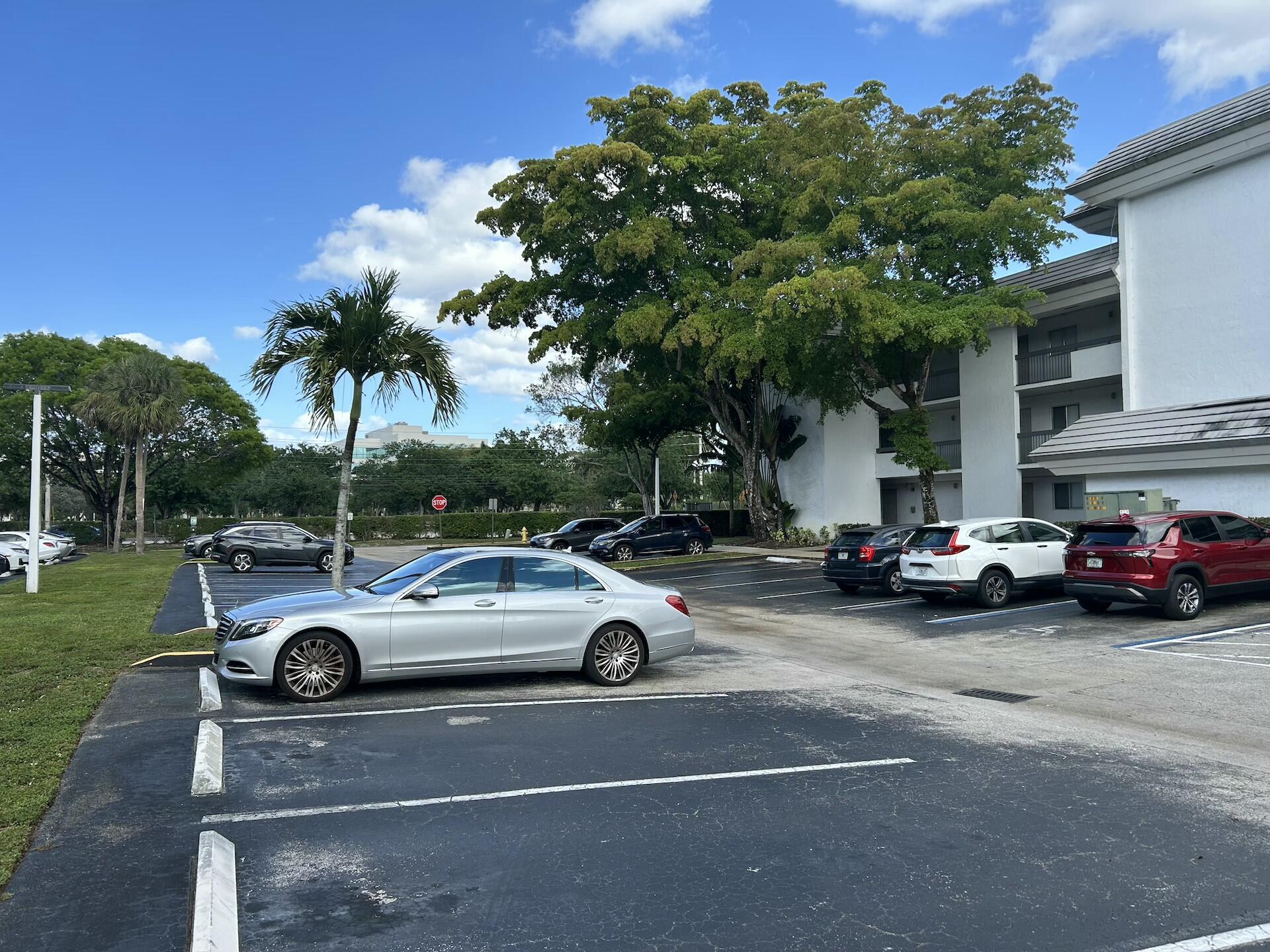 701 North Pine Island Road, Unit 304 Plantation, FL 33324 - Photo 67 of 77 IMG_2181