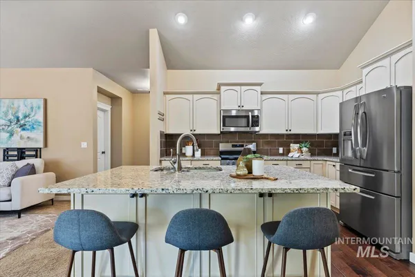 $450,000 | 2916 North Cloverdale Road, Boise, ID 83713